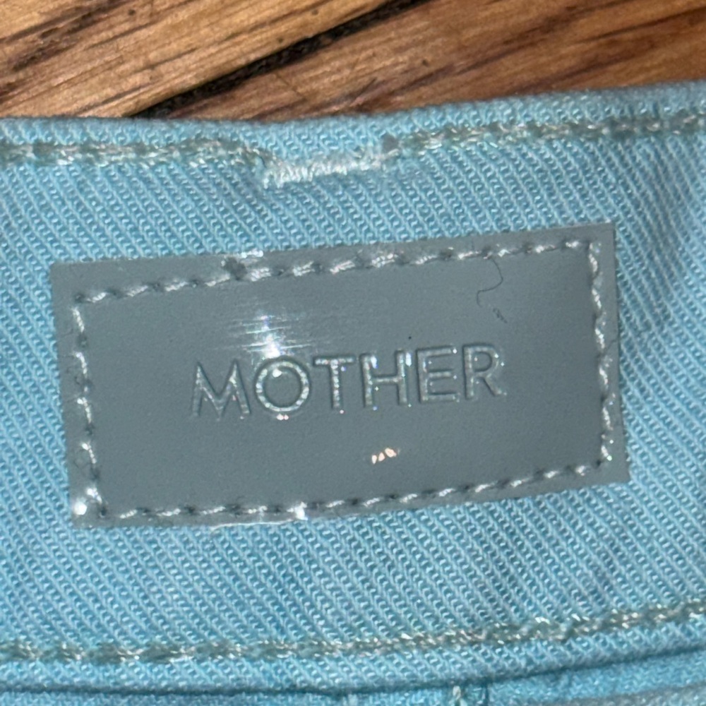 MOTHER The Insider Crop Step Fray in Sky Blue - Picture 4 of 13